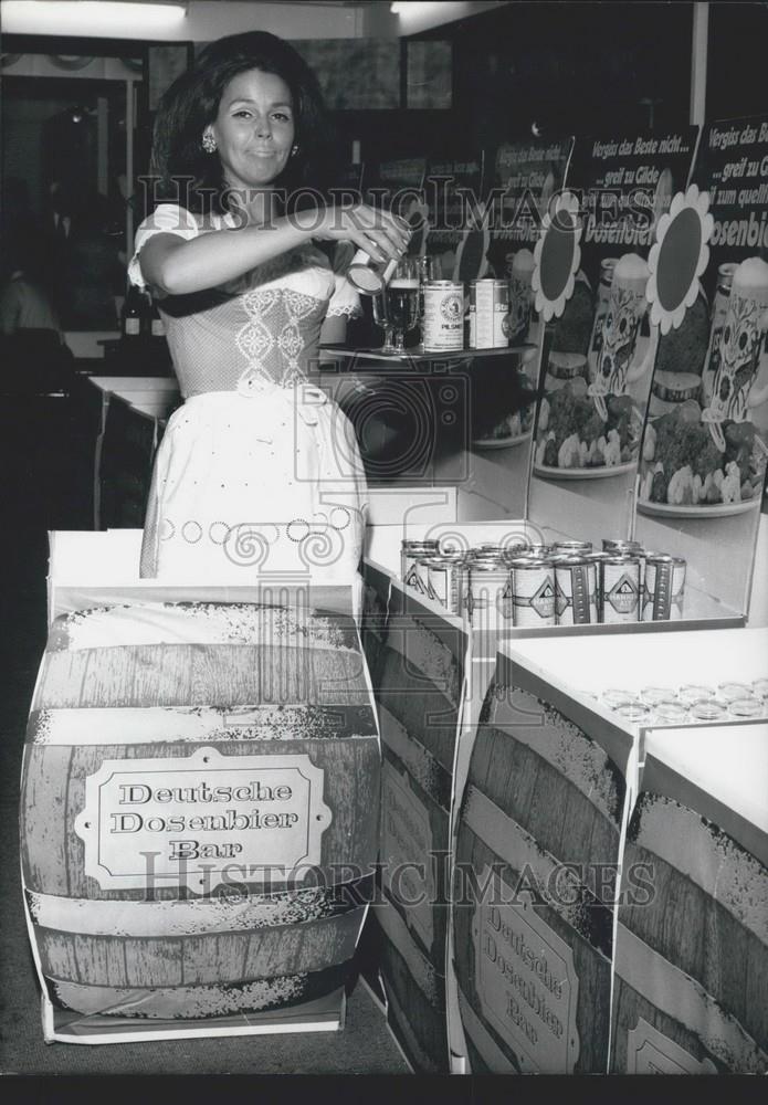 1971 Press Photo Beer-Bar, Butcher&#39;s Shop, International Meat Fair, Frankfurt - Historic Images