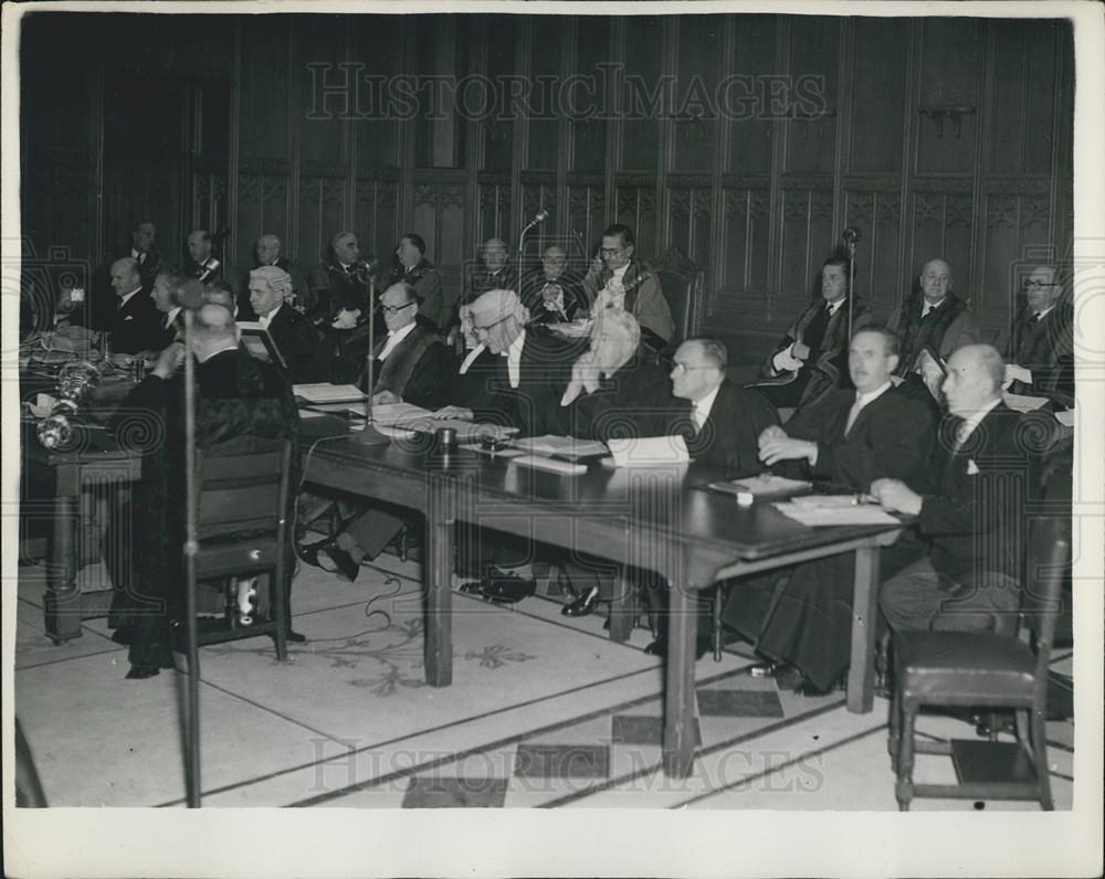 1954 Press Photo Court of Common Council Meets In Restored Guildhall - Historic Images