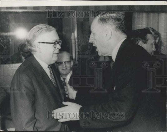 1971 Press Photo  Dr. Luns, the Dutch Foreign Minister &Geoffret Rippon - Historic Images
