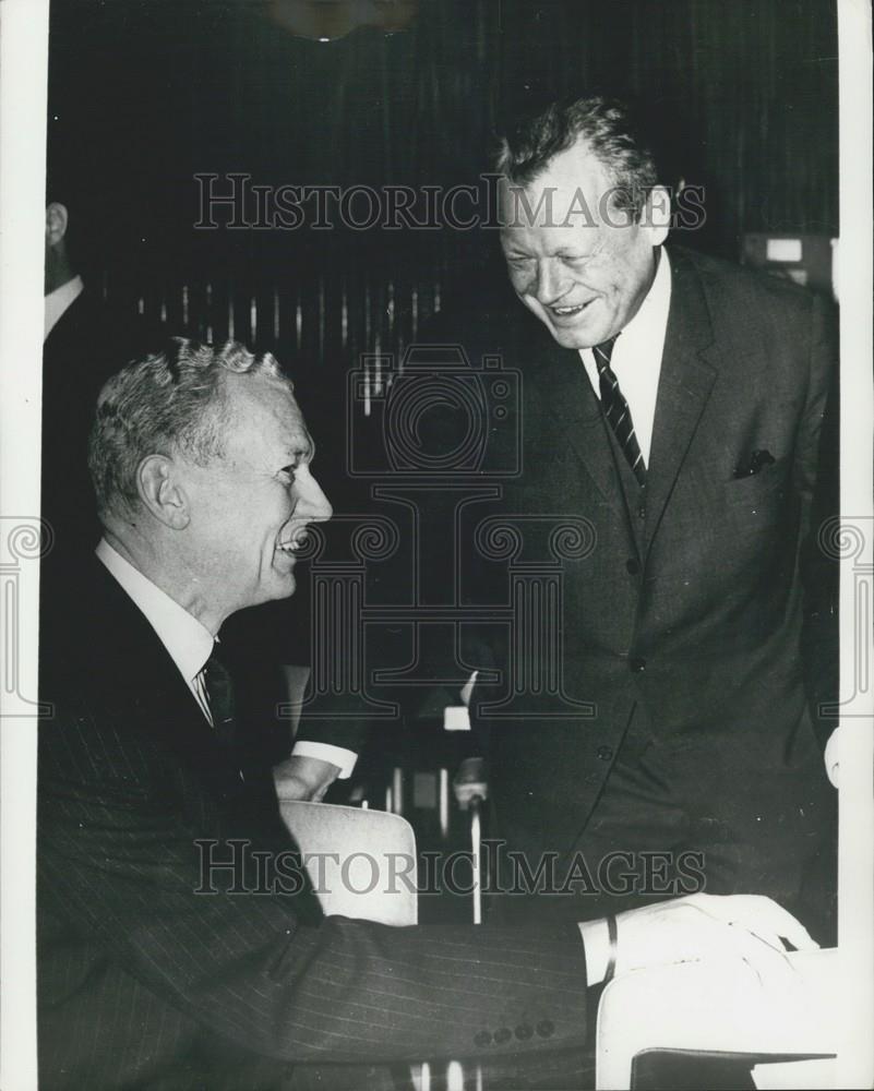 1967 Press Photo Willy Brandt &amp;French foreign minister, M. Couve De Murville - Historic Images