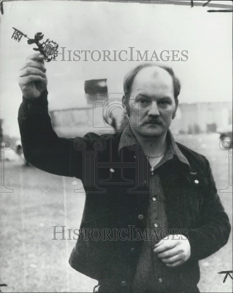 1975 Press Photo Martin Meehan, IRA Leader - Historic Images