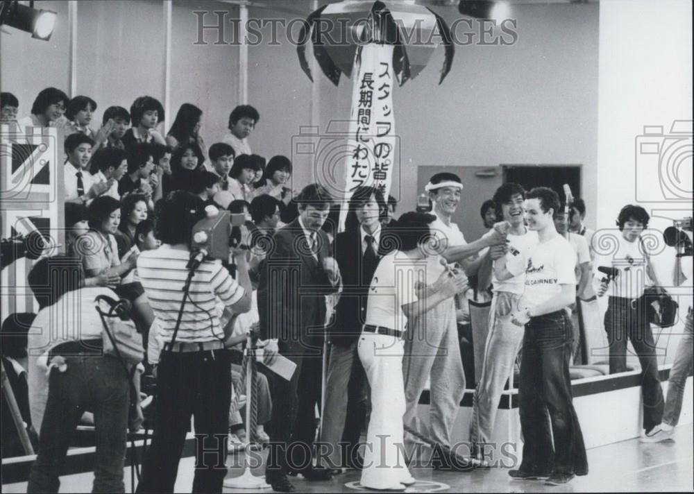 Press Photo World Record, Michael Cairney - Historic Images