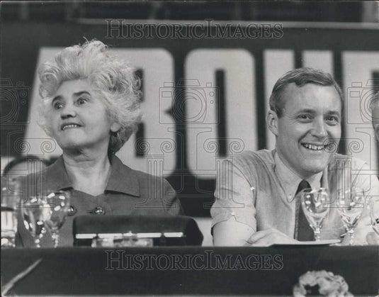 1969 Press Photo Jennie Lee and Mr. Anthony Wedgwood -Benn - Historic Images