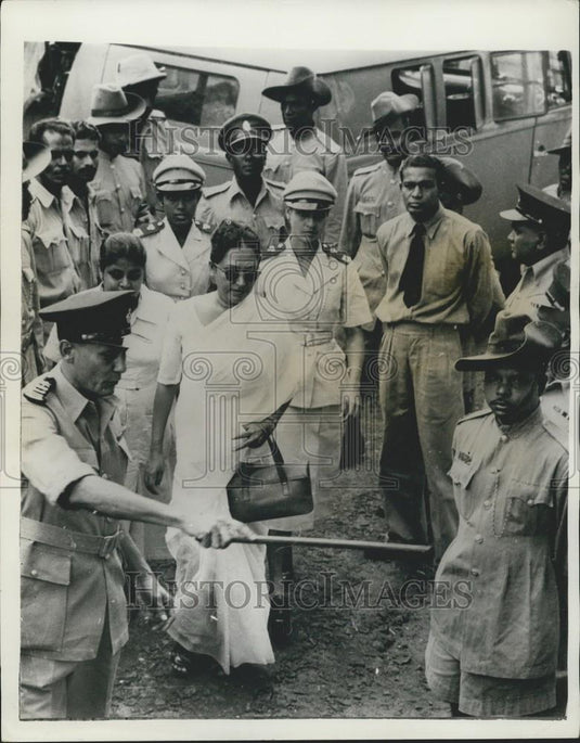1959 Press Photo Mrs Wijeyawardena, Colombo - Historic Images