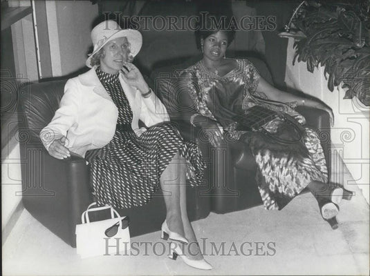 1972 Press Photo Madame Pompidou ,France & Mme  Lamizana,Togo - Historic Images
