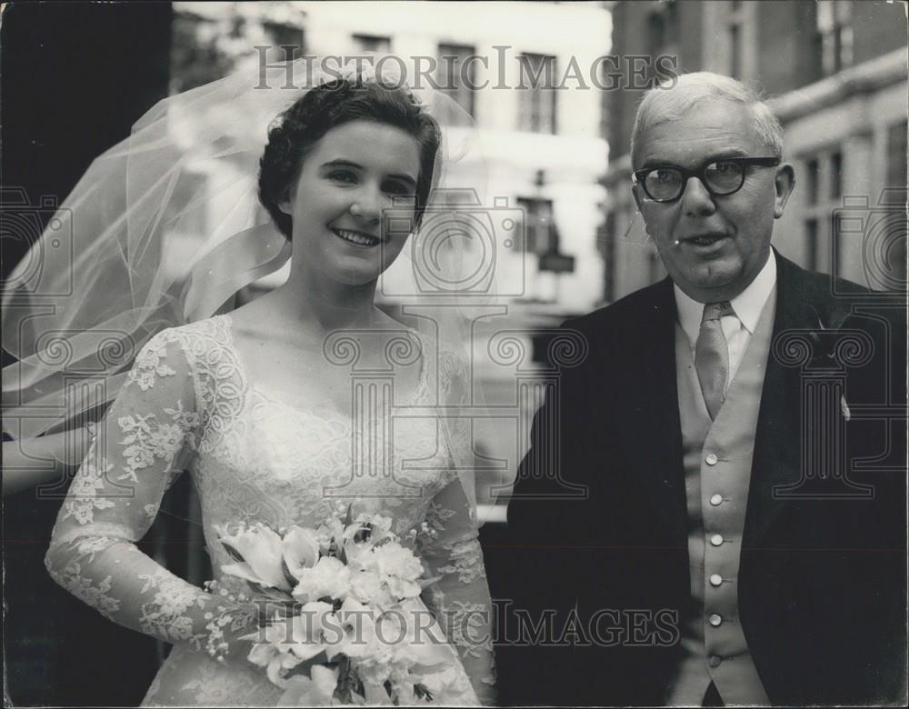 Press Photo Dr. Charles Hill Chancellor Duchy Lancaster Daughter Susan Marries - Historic Images
