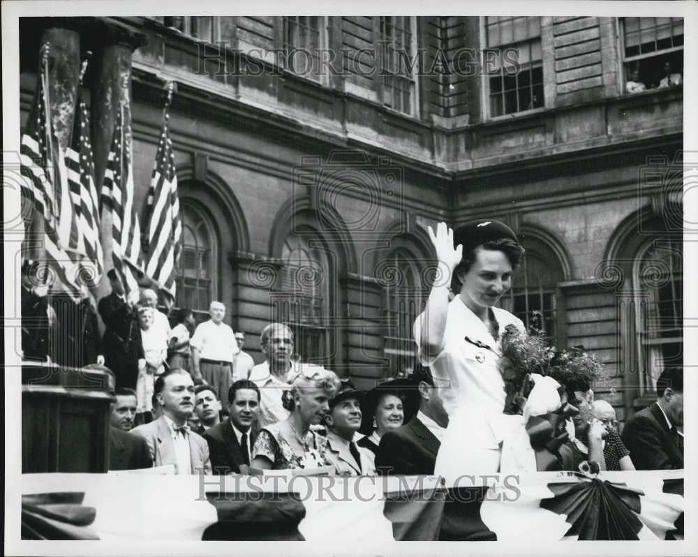 Press Photo Genevieve Galard-Terraube Courageous French Nurse - Historic Images