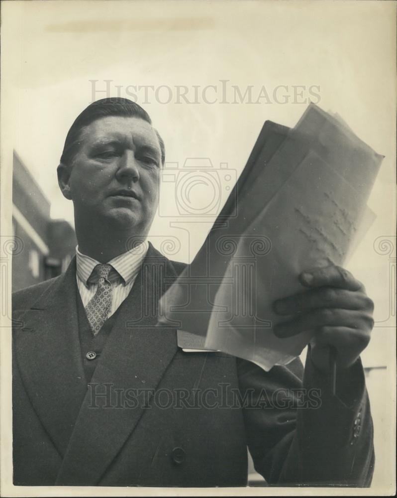 1957 Press Photo Julian snow, labour m.p. - Historic Images