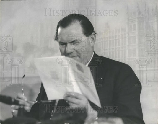 1964 Press Photo The Big Clash On the Nation's Economy - Historic Images