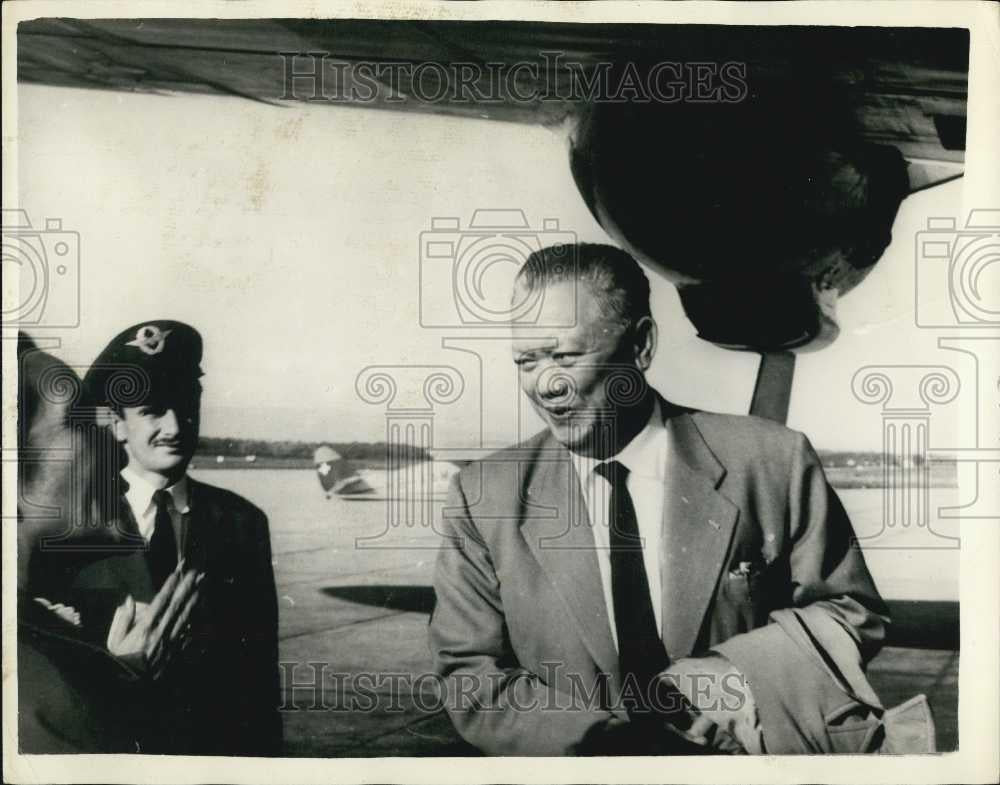 1957 Press Photo General Phao Sriyanond Arrives In Switzerland - Historic Images