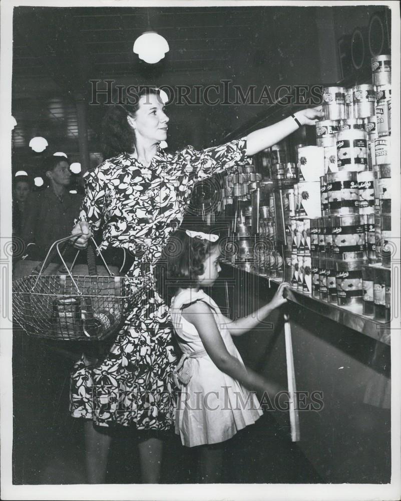 Press Photo Self Service Store - Historic Images