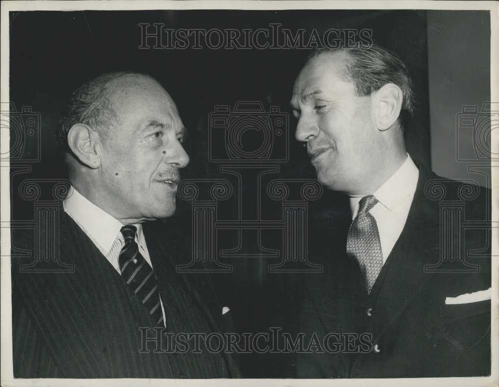 1954 Press Photo Alan Lennox-Bond enters the Cabinet as Colonial Secretary - Historic Images