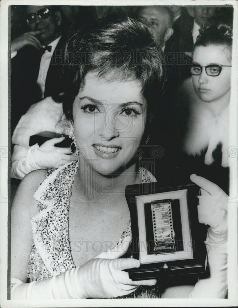 1963 Press Photo Italian Actress Gina Lollobrigida - Historic Images