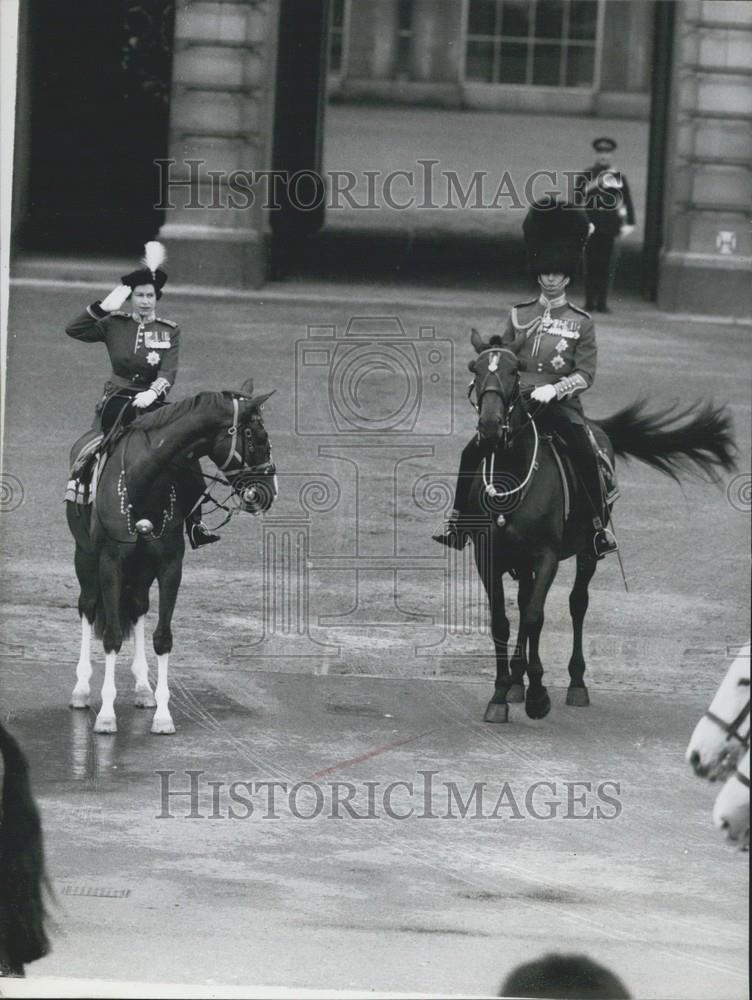 1960 Press Photo trooping the Colour ceremony - Historic Images