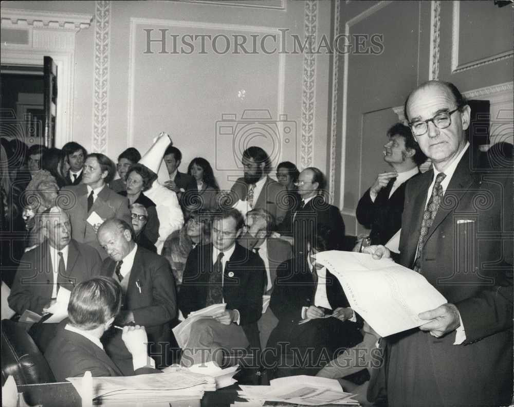 1971 Press Photo Britain&#39;s Registrar General Michael Reed Gears Up For Census - Historic Images