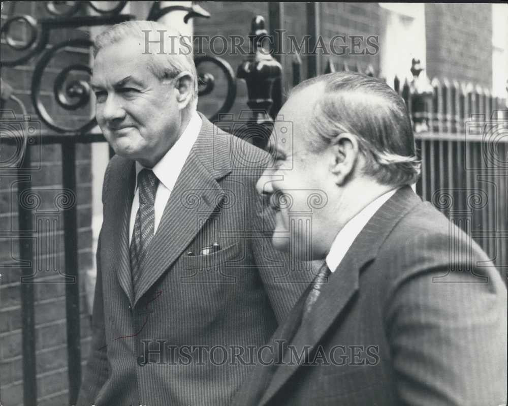1977 Press Photo New Zealand Prime Minister Robert Nuldoon With UK PM Gallaghan - Historic Images