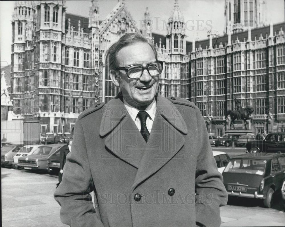 1980 Press Photo Lord Underhill Westminster Labour Party Militants Report - Historic Images