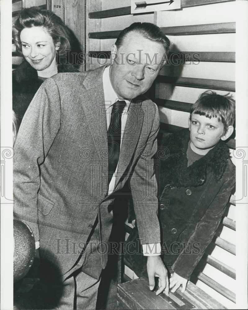 Press Photo Danish Premier Jens Otto Krag &amp; Family Voting - Historic Images