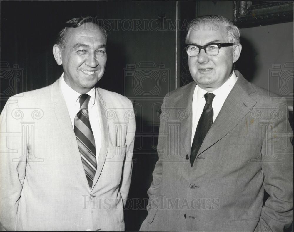 1974 Press Photo Joseph Sisco US Under Secretary State British James Callaghan - Historic Images