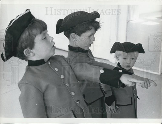 1965 Press Photo Children Performing Dance Knightsbridge London Studio - Historic Images