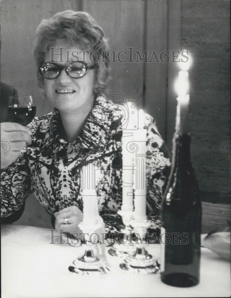 1970 Press Photo Mrs PA Arnold, Woman Wine Taster of the Year - Historic Images