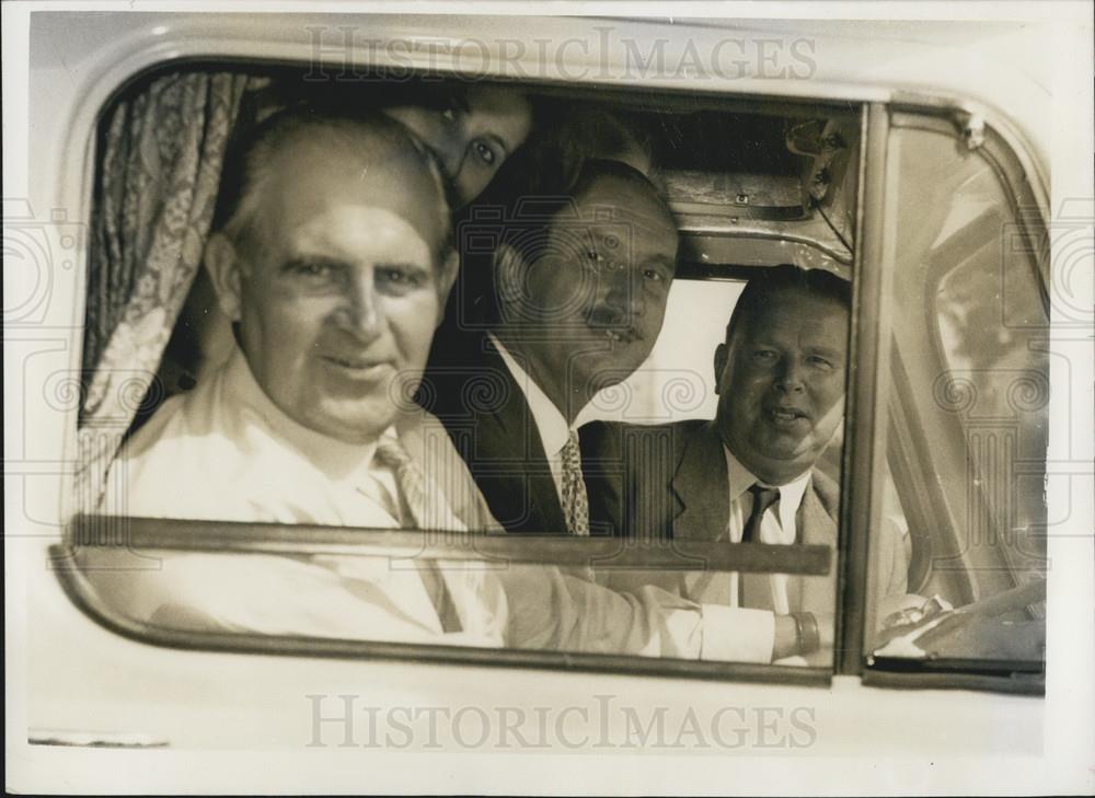 1959 Press Photo Norman Dodds Sidney Irving Arthur Bottomley Election Campaign - Historic Images