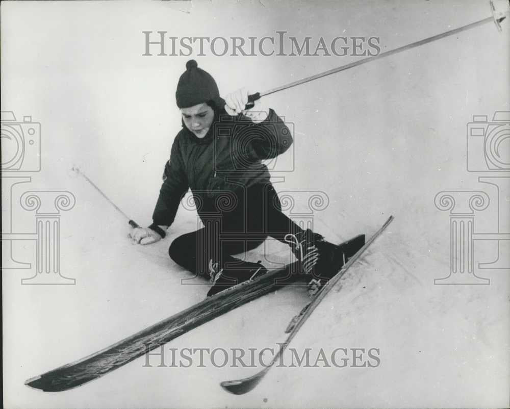 1964 Press Photo Milko Jr Son Of Actress Gina Lollobrigida Goes Skiing - Historic Images