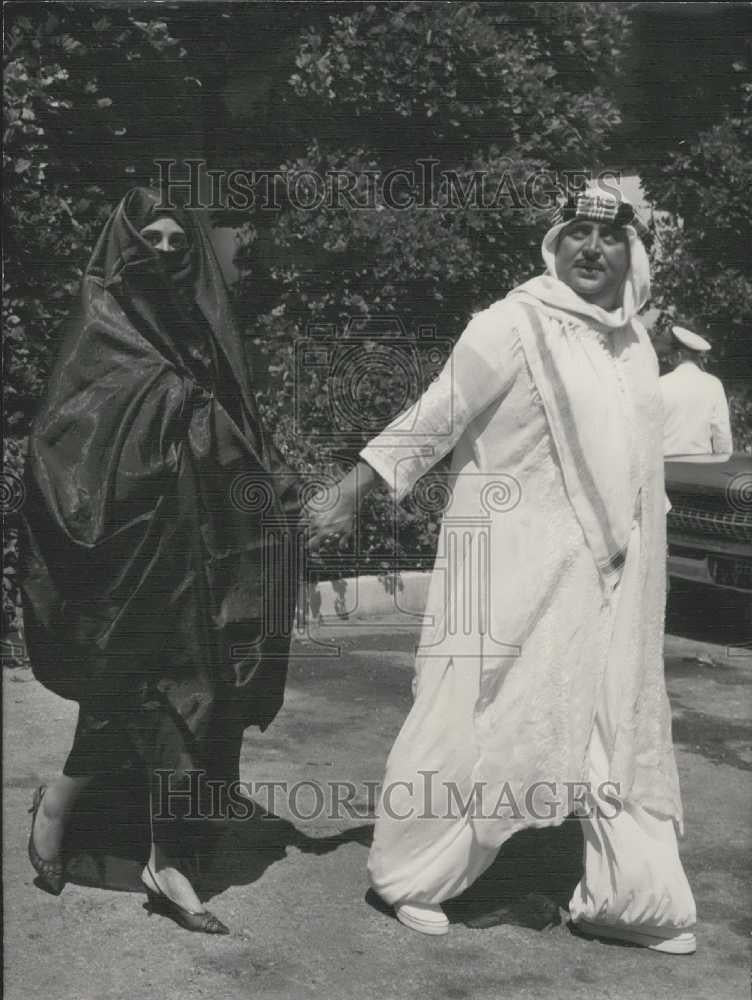 Press Photo Dario Moreno Stars In Peril In Paradise - Historic Images