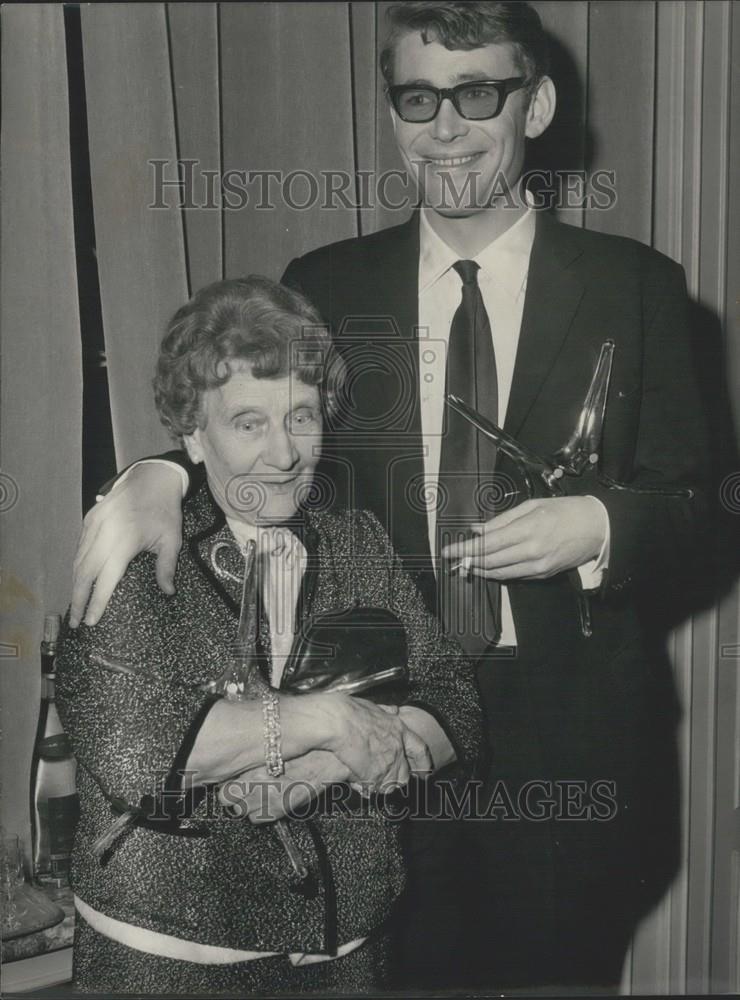 1965 Press Photo Actor Peter O&#39;Toole &amp; actress Sykvue - Historic Images