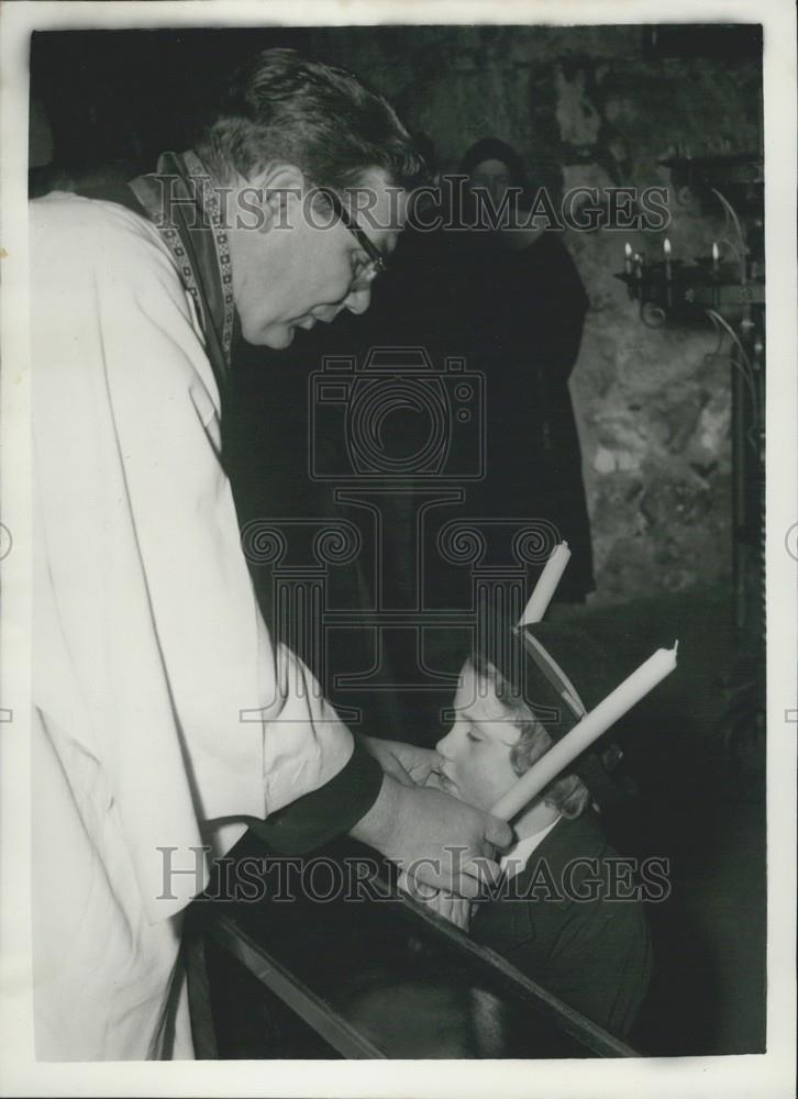 1958 Press Photo Annual Blessing The Throat Ceremony London St Etheldreda - Historic Images