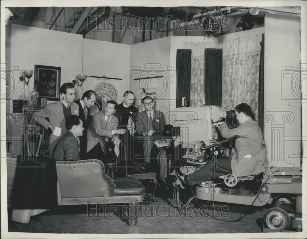 1954 Press Photo  Royston Morley&amp; UN delegation - Historic Images