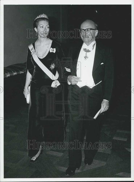 Press Photo Princess Christina & Prof. Dennis Gabor Nobel Prize Winner - Historic Images