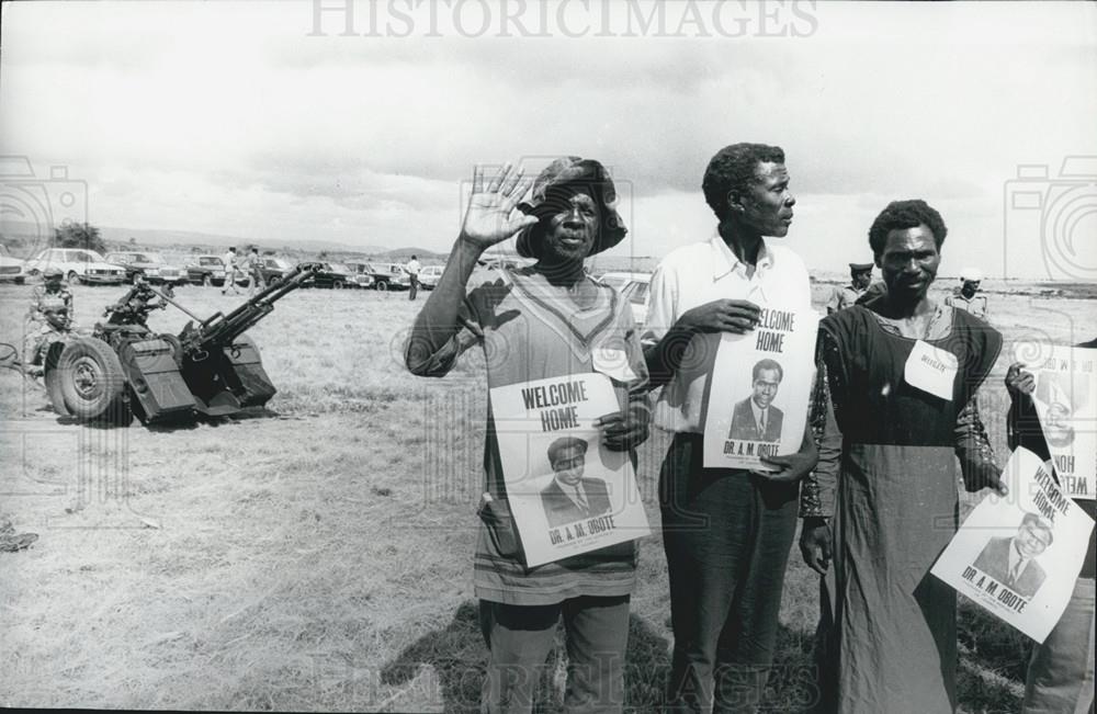 Press Photo Ex-Pres Obote Returns To Uganda_Welcome Home Posters - Historic Images