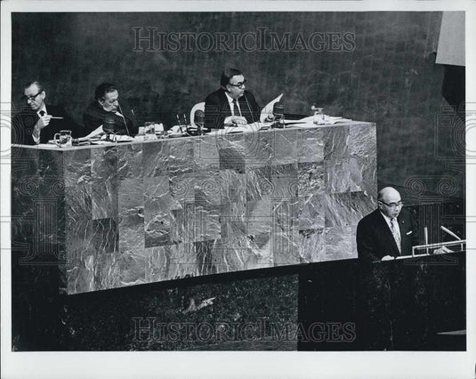 1974 Press Photo President of Gambia & 7 Other Speakers Address UN - Historic Images