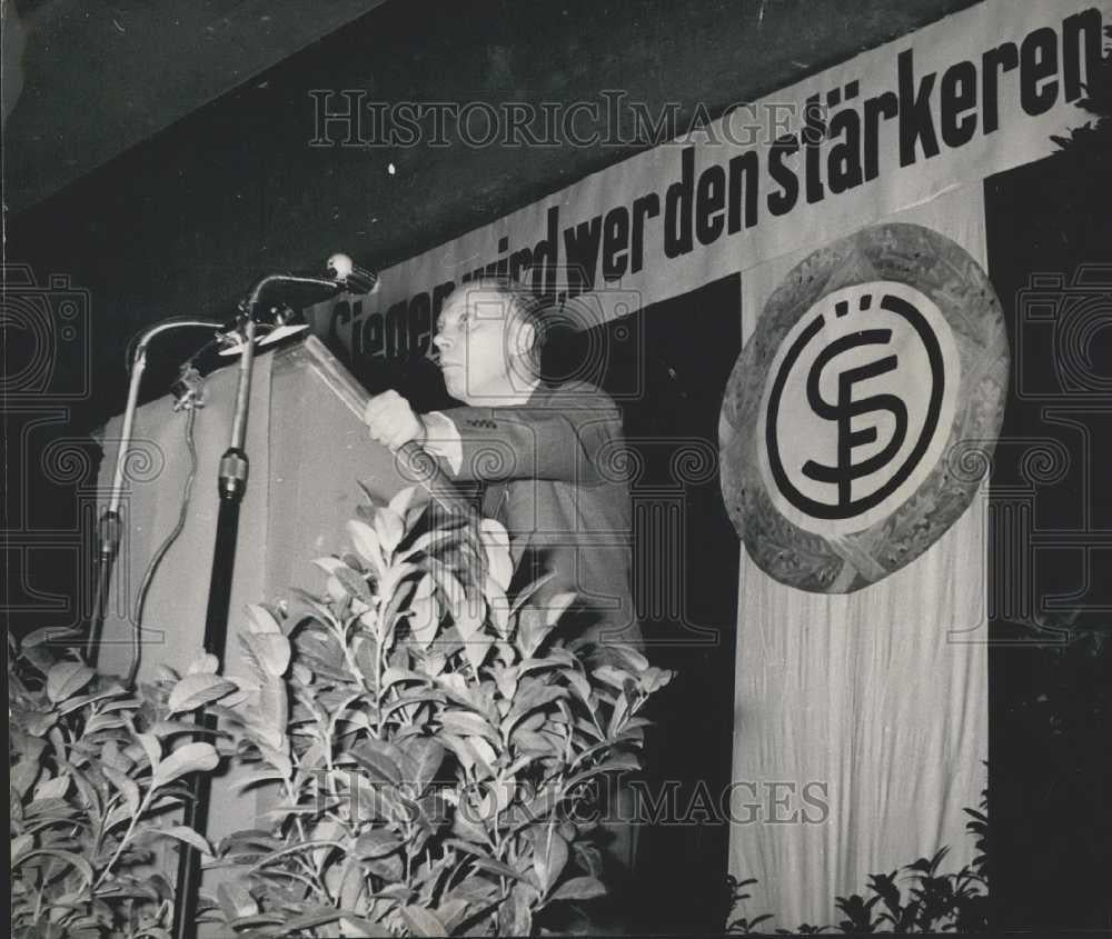 1953 Press Photo Deputy Dr. Fritz Stuber - Historic Images