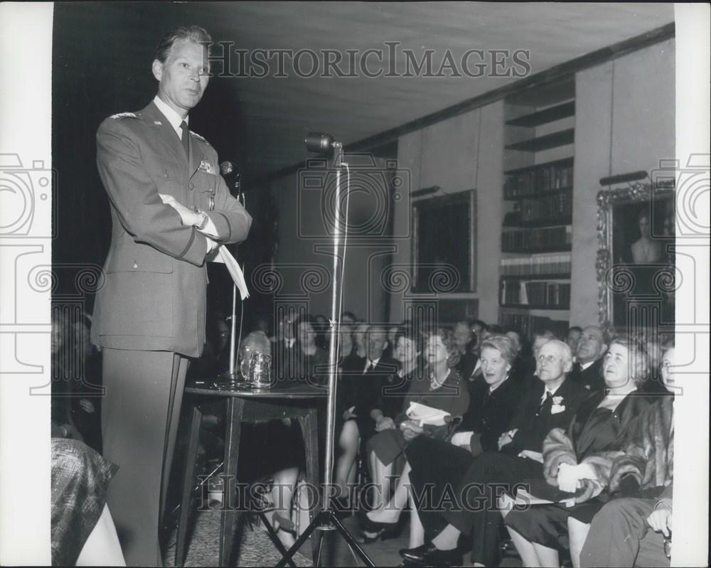 Press Photo Gen. Norstad Meets English speaking Union members - Historic Images