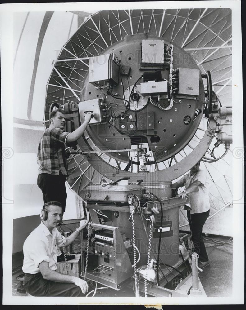 Press Photo Western Union International's Portable Earth Station USS Hornet - Historic Images