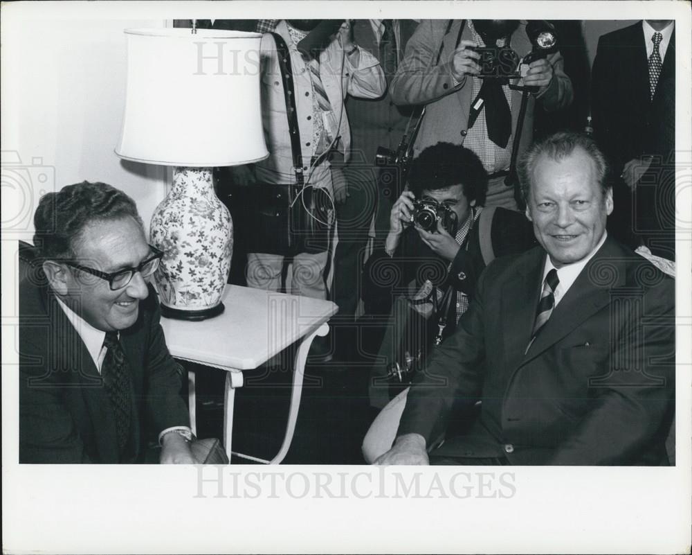 1973 Press Photo Henry Kissinger Willy Brandt Waldorf Astoria - Historic Images