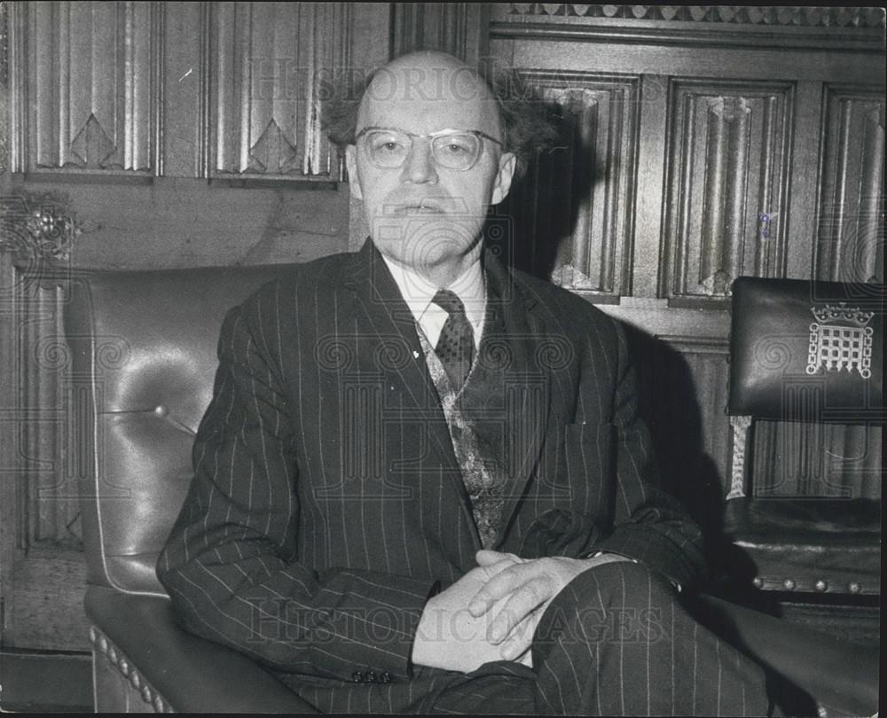 1968 Press Photo  Earl Of Longford photographed in at the House of Lords - Historic Images