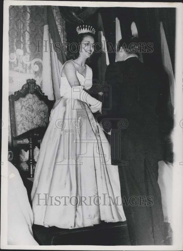 1952 Press Photo Sarita Morales  Wins Beauty Queen Title In Spain - Historic Images