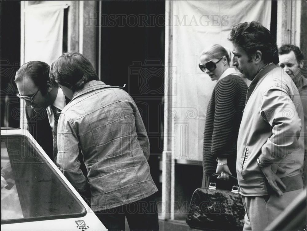 1976 Press Photo The family of the actress Virna Lisi - Historic Images