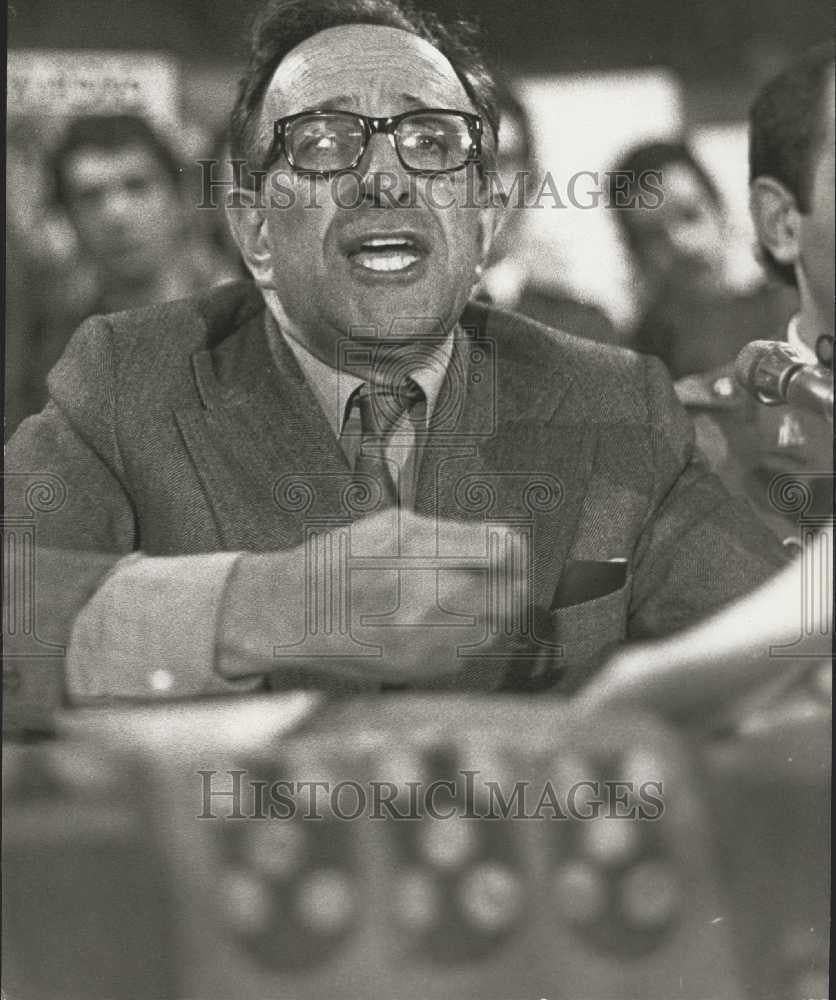 Press Photo Portugese Premier Vasco Goncalves Speaking at a Village Near Sintra - Historic Images