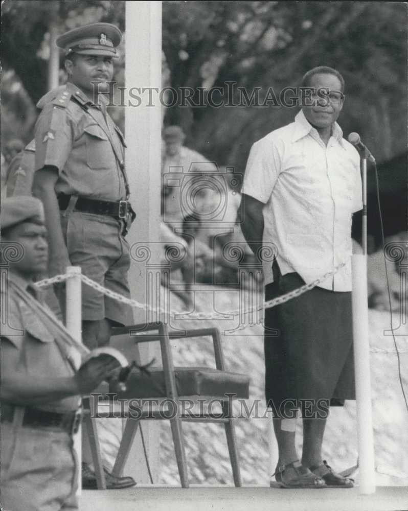 1976 Press Photo Sir Moari KiKi Minister for Defense Foreign Relations &amp; Trade - Historic Images