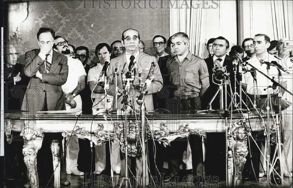 1975 Press Photo Portuguese President Coasta Gomes Swears In New Government - Historic Images