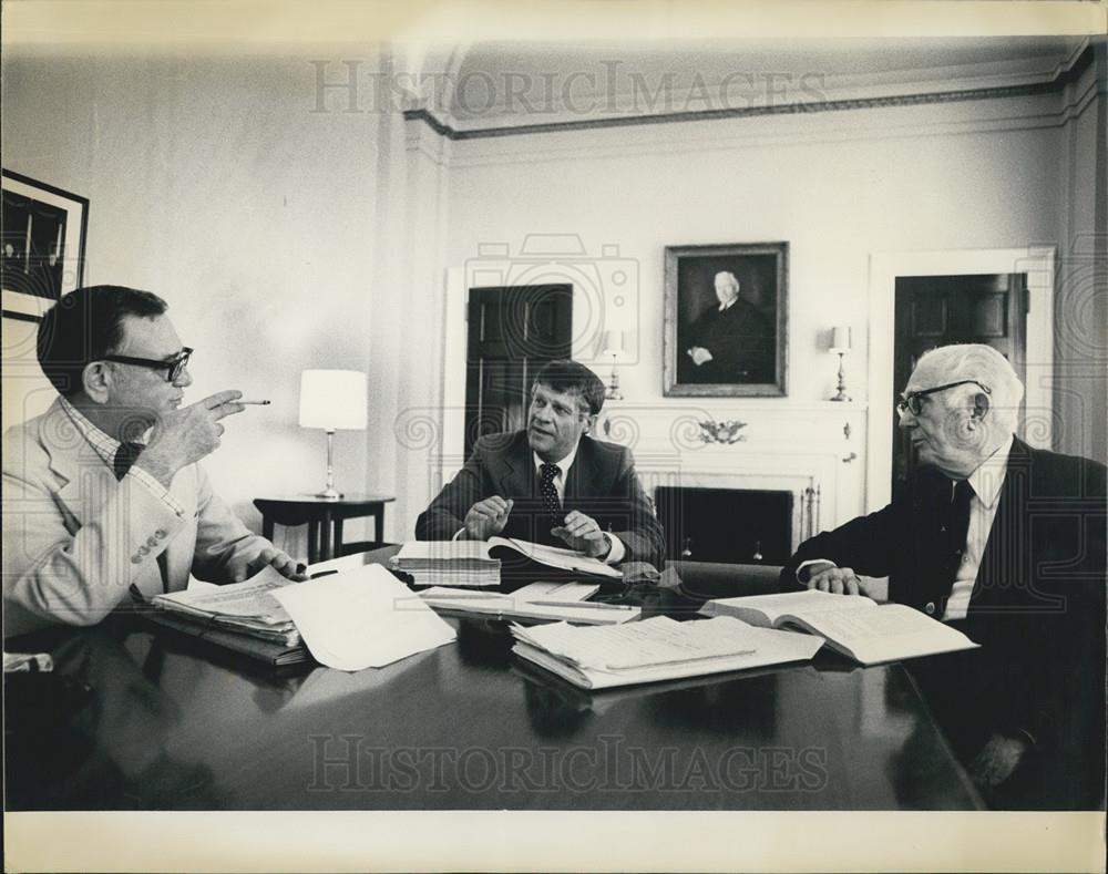 1975 Press Photo Judge William Holness Cook,Albert B. Fletcher JR,Homer Ferguson - Historic Images