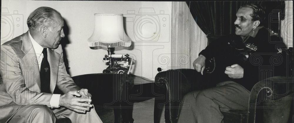 1980 Press Photo General Mohammad Zia-ul-Haq Pakistani President - Historic Images