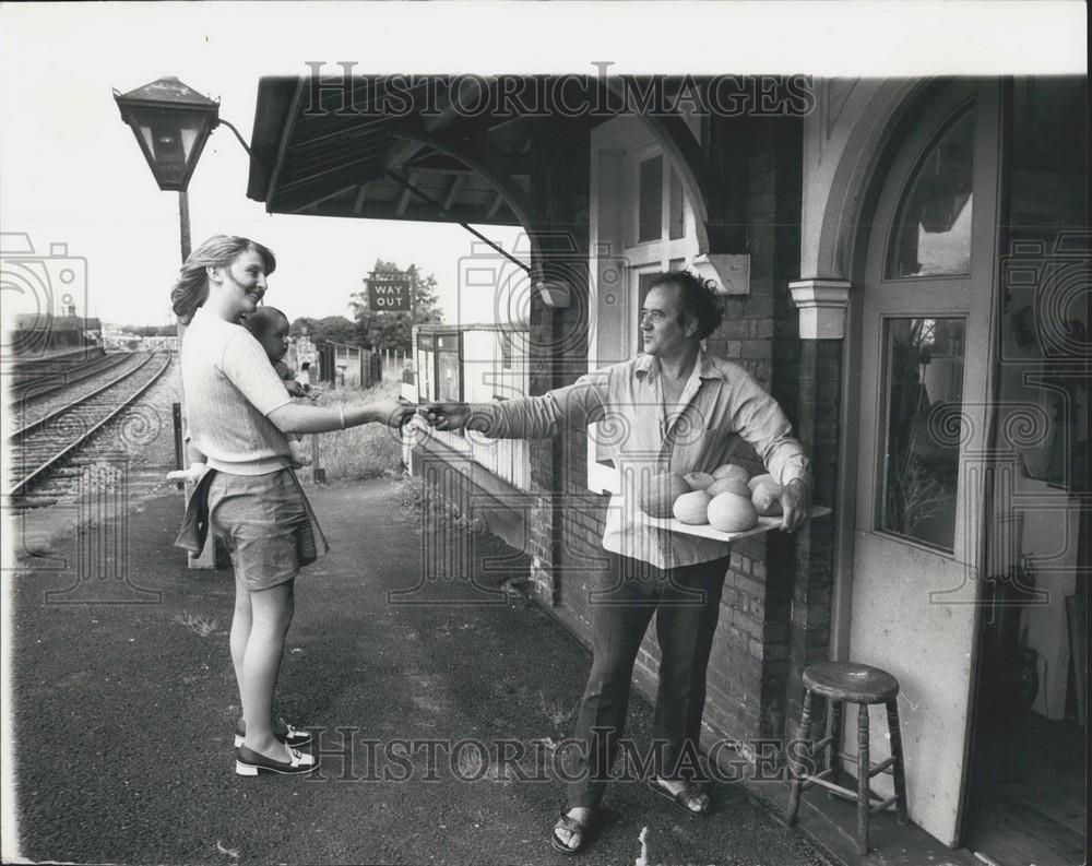 Press Photo Crafts Advisory Candra In Waterloo Place - Historic Images