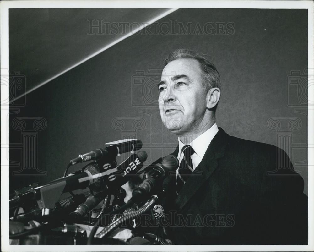 1968 Press Photo Democratic presidential candidate Eugene McCarthy - Historic Images