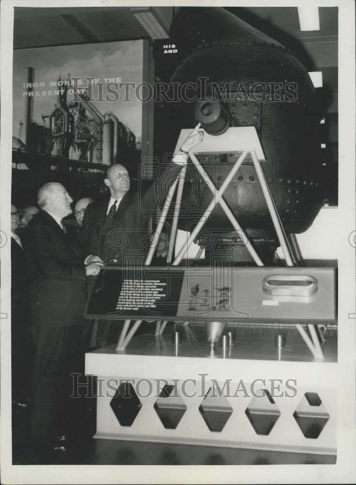 1959 Press Photo Iron and Steel Gallery South Kensington Science Museum - Historic Images