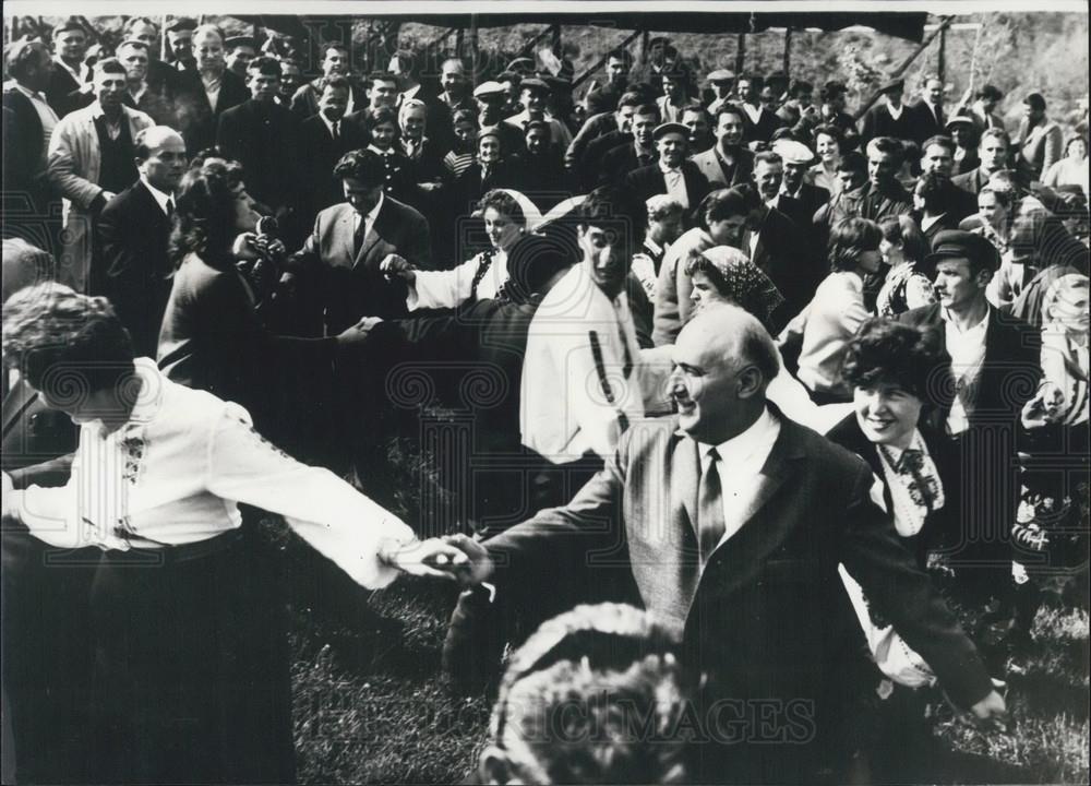 1967 Press Photo Bulgaria Celebrates Traditional Day of the Shepherd - Historic Images